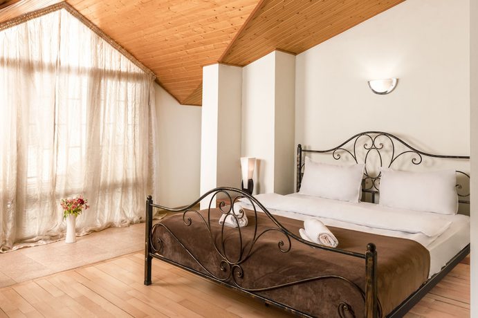 Imagen de la habitación del Hotel Vaki. Foto 8