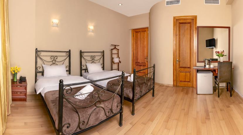 Imagen de la habitación del Hotel Vaki. Foto 9