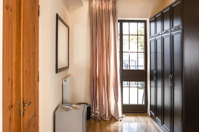 Imagen de la habitación del Hotel Vaki. Foto 11