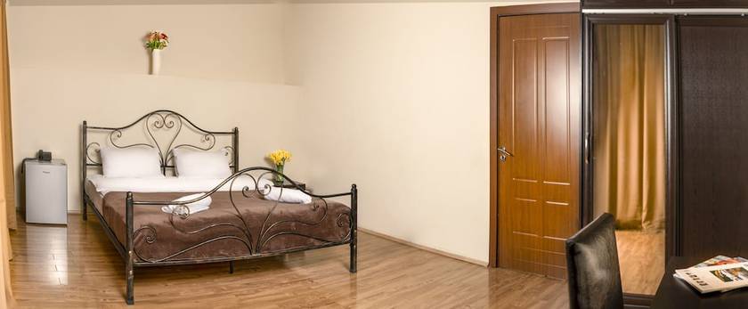 Imagen de la habitación del Hotel Vaki. Foto 14