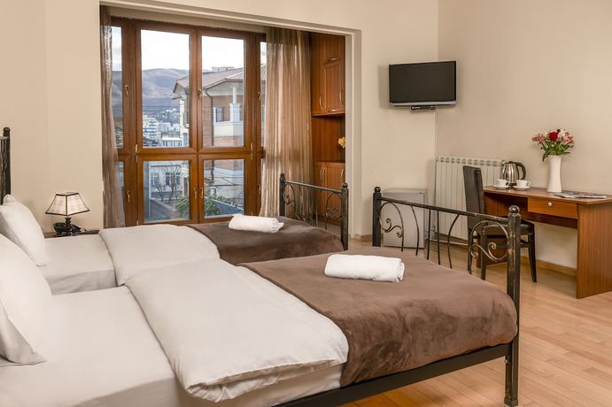 Imagen de la habitación del Hotel Vaki. Foto 16