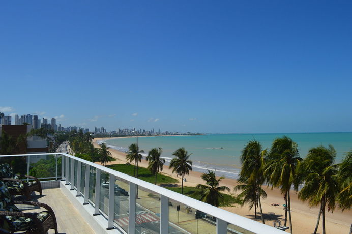 Imagen de los exteriores del Hotel Val Atlantic. Foto 9