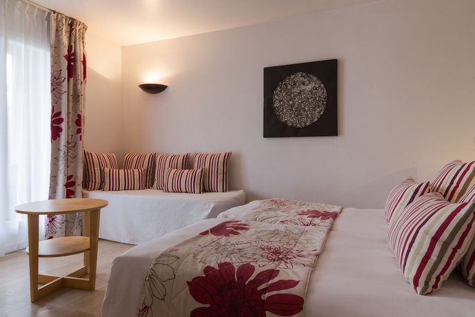 Imagen de la habitación del Hotel Val Baussenc, The Originals Relais (relais Du Silence). Foto 9
