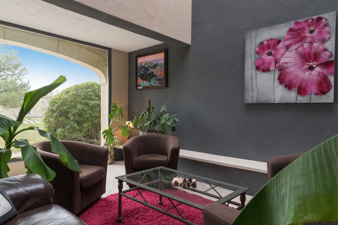 Imagen de los interiores del Hotel Val Baussenc, The Originals Relais (relais Du Silence). Foto 14