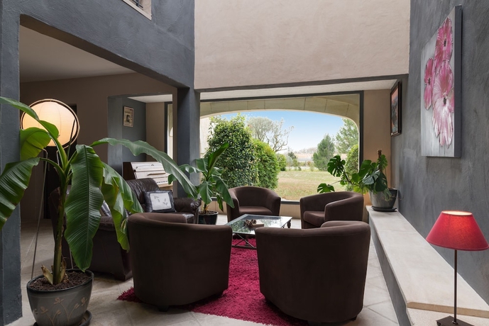 Imagen de los interiores del Hotel Val Baussenc, The Originals Relais (relais Du Silence). Foto 15