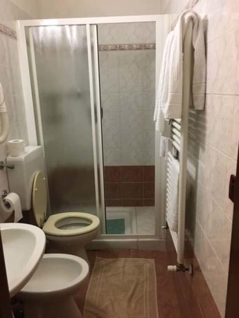 Imagen de la habitación del Hotel Val Carlina. Foto 14