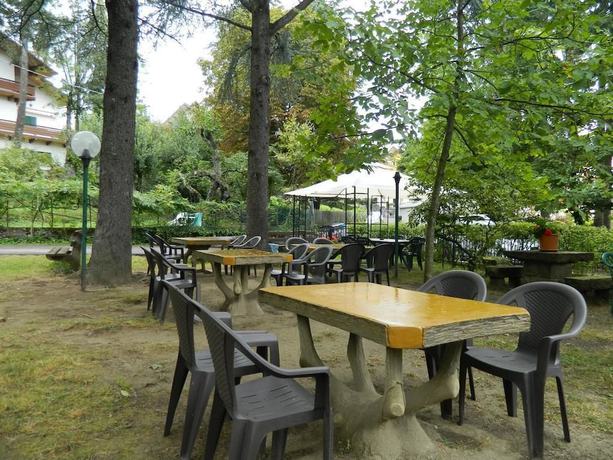 Imagen del bar/restaurante del Hotel Val Carlina. Foto 8