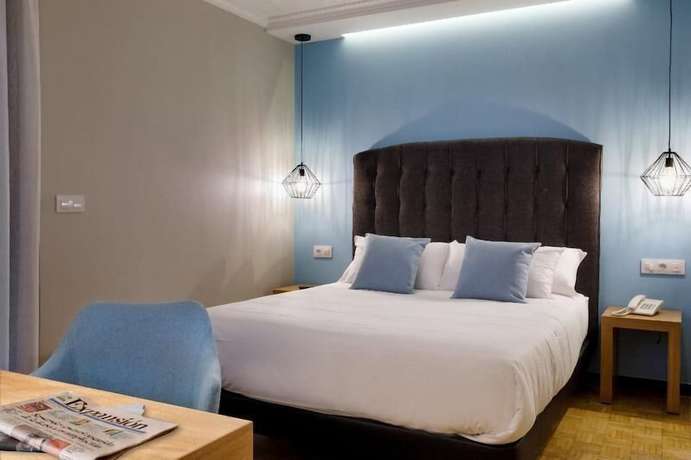 Imagen de la habitación del Hotel Val Convention. Foto 3