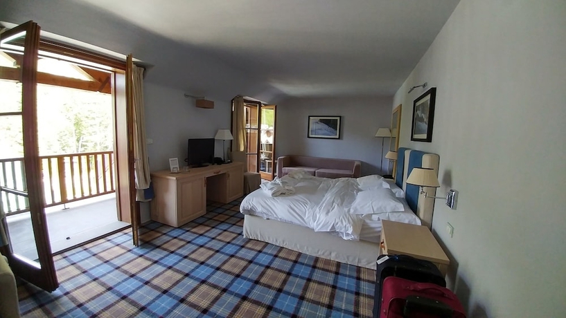 Imagen de la habitación del Hotel Val Di Luce Spa Resort. Foto 9