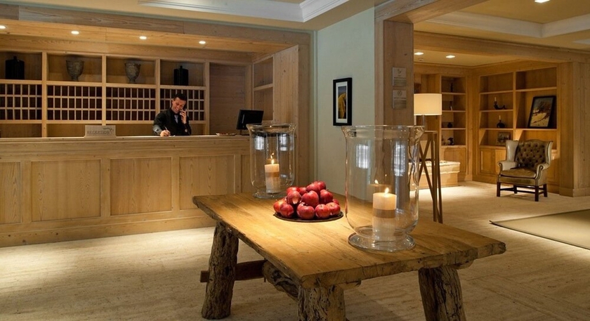 Imagen de los interiores del Hotel Val Di Luce Spa Resort. Foto 17