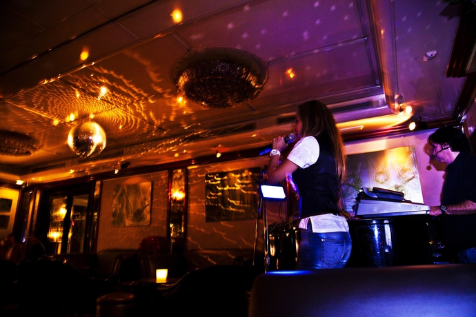 Imagen del bar/restaurante del Hotel Valadier. Foto 6