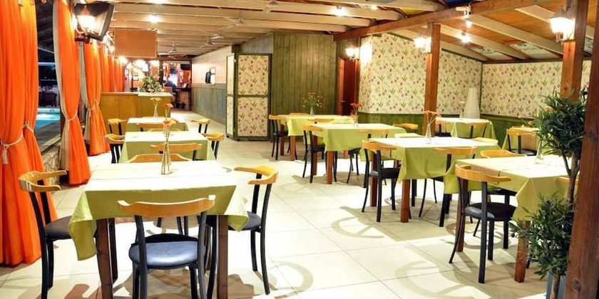 Imagen de la habitación del Hotel Valais. Foto 9