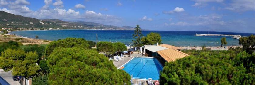 Imagen de la piscina del Hotel Valais. Foto 20