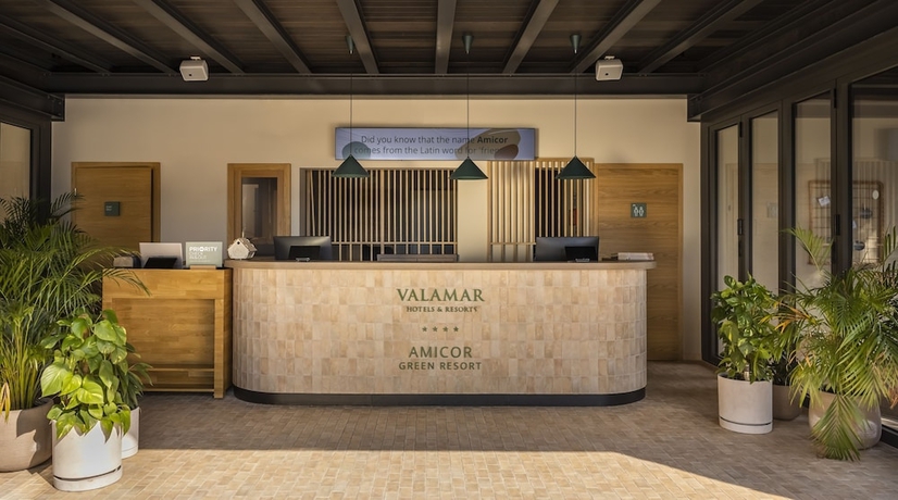 Imagen de los interiores del Hotel Valamar Amicor Resort. Foto 10