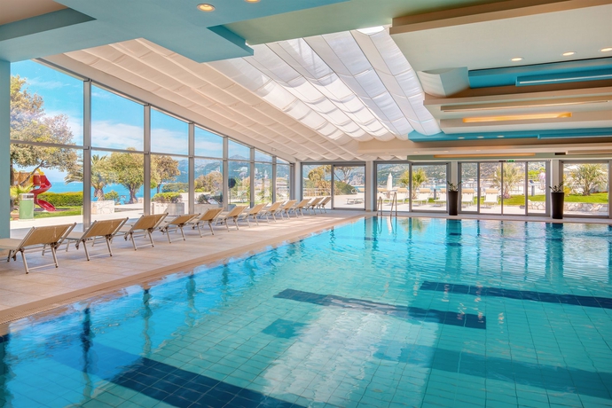 Imagen de la piscina del Hotel Valamar Argosy. Foto 15
