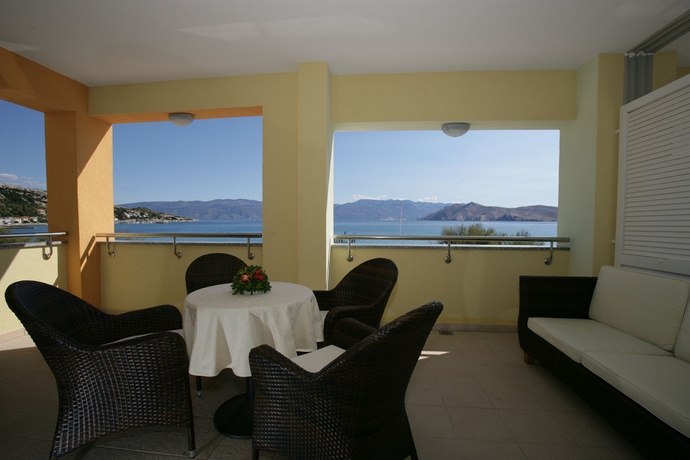 Imagen de la habitación del Hotel Valamar Atrium Baška Residence. Foto 2