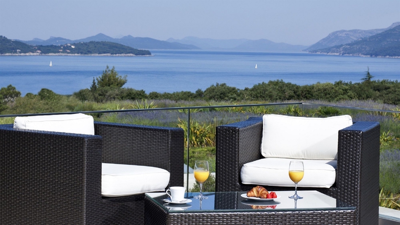 Imagen del bar/restaurante del Hotel Valamar Lacroma Dubrovnik. Foto 4