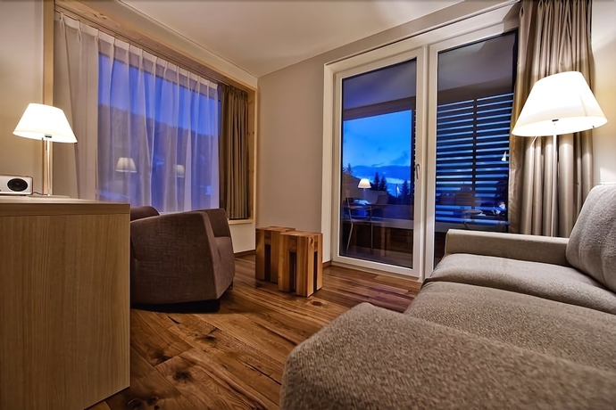 Imagen de la habitación del Hotel Valbella Resort. Foto 3