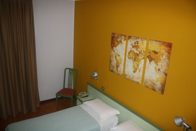 Imagen de la habitación del Hotel Valbrenta. Foto 17