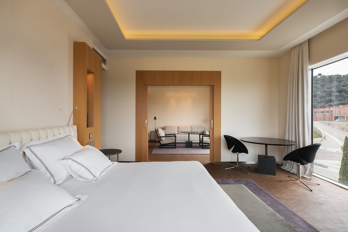 Imagen de la habitación del Hotel Valbusenda Bodega and Spa. Foto 5