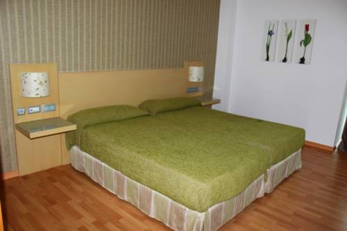 Imagen de la habitación del Hotel Valcarce Ferrol. Foto 5