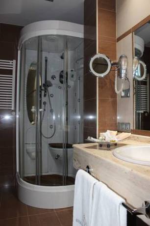 Imagen de la habitación del Hotel Valcarce Ferrol. Foto 13