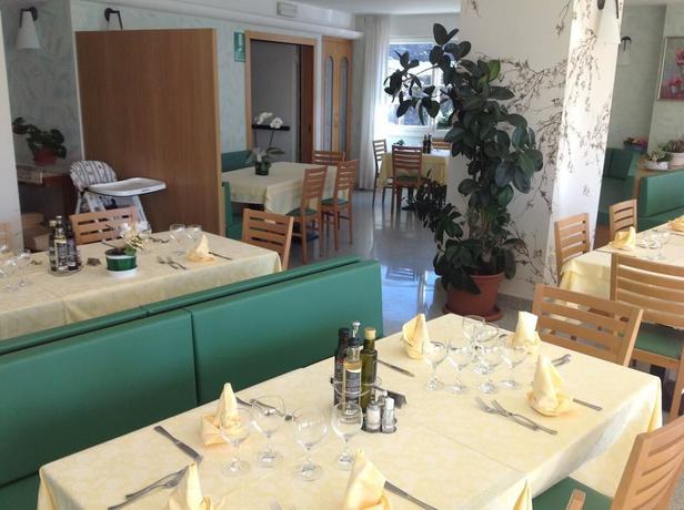Imagen del bar/restaurante del Hotel Valchiosa. Foto 4