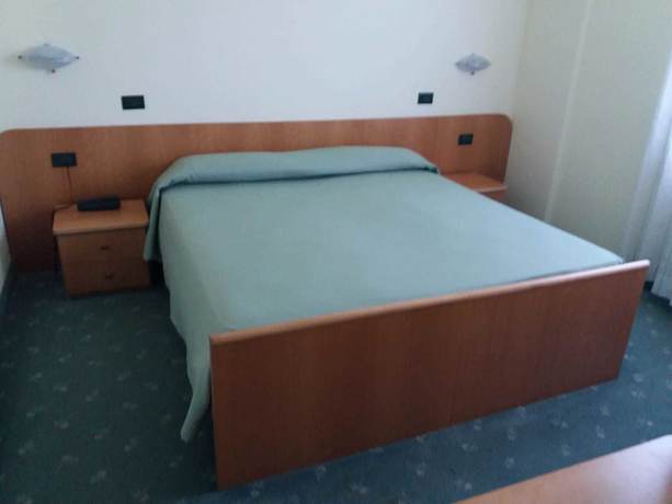 Imagen de la habitación del Hotel Valchiosa. Foto 14