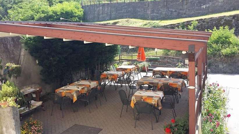 Imagen del bar/restaurante del Hotel Valchiosa. Foto 10