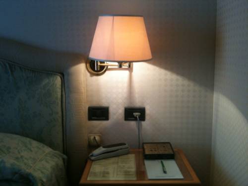 Imagen de la habitación del Hotel Valdarno. Foto 7