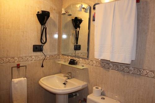 Imagen general del Hotel Valdés. Foto 6