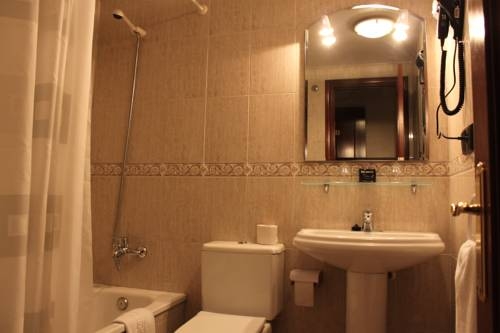 Imagen general del Hotel Valdés. Foto 7