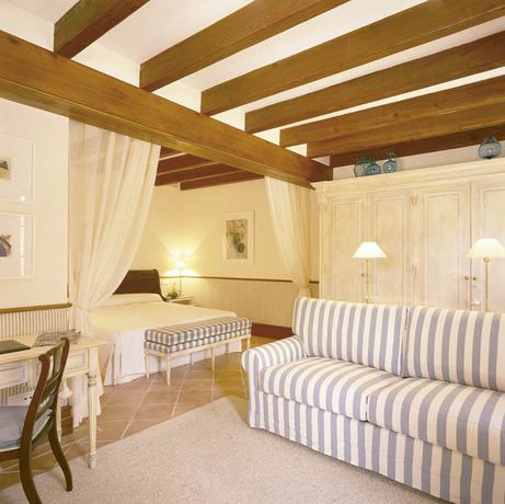 Imagen de la habitación del Hotel Valdemossa. Foto 3