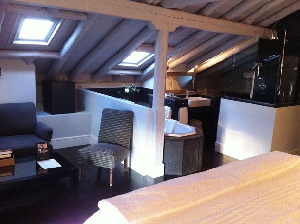 Imagen de la habitación del Hotel Valdepalacios. Foto 10