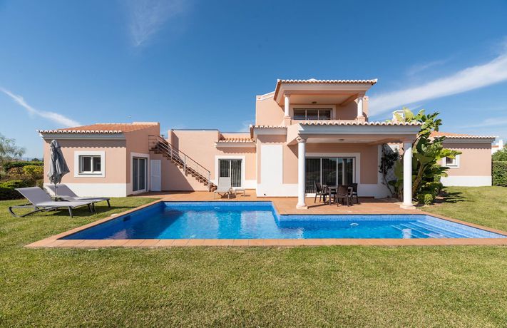 Imagen de los interiores del Hotel Vale Da Lapa Village Resort. Foto 11