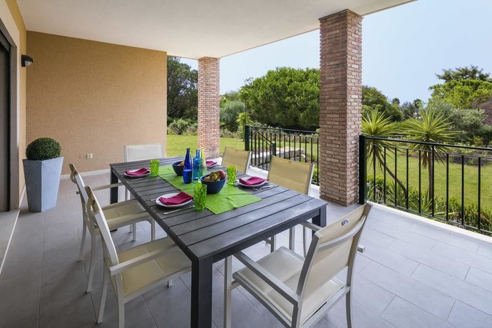 Imagen de la habitación del Hotel Vale De Milho Village. Foto 9