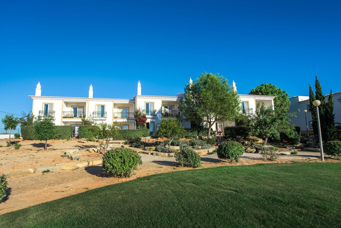 Imagen de los exteriores del Hotel Vale Del Rei and Villas. Foto 10