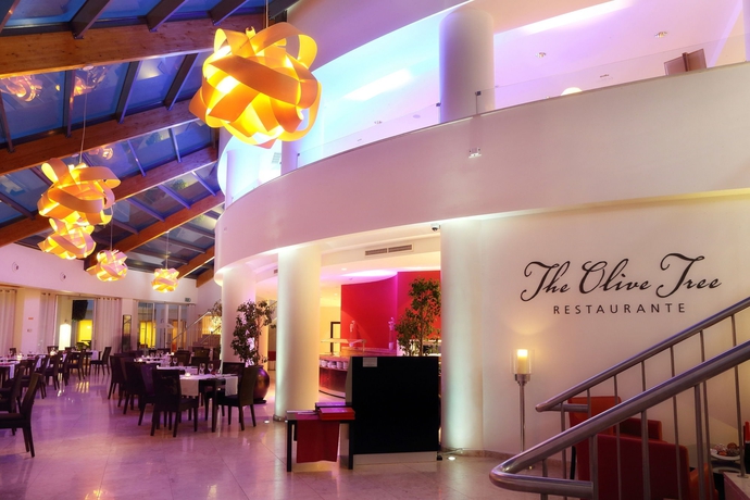 Imagen del bar/restaurante del Hotel Vale D'oliveiras Quinta Resort and Spa. Foto 8