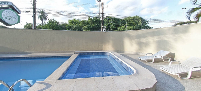 Imagen de la piscina del Hotel Vale Verde, Campo Grande. Foto 12