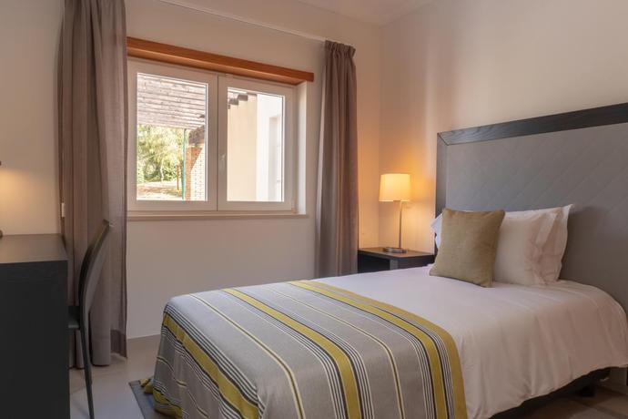 Imagen de la habitación del Hotel Vale da Ribeira Residences. Foto 6