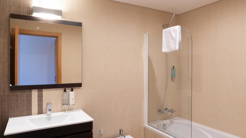 Imagen de la habitación del Hotel Vale da Ribeira Residences. Foto 9