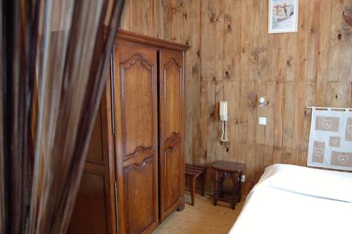 Imagen de la habitación del Hotel Val&eacute;rie, Montgen&egrave;vre. Foto 15