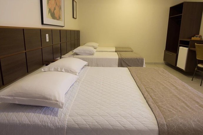 Imagen de la habitación del Hotel Val&ecirc;ncia, Dourados. Foto 7