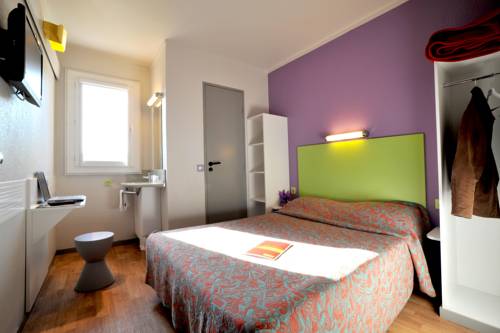 Imagen de la habitación del Hotel Valence Sud. Foto 4