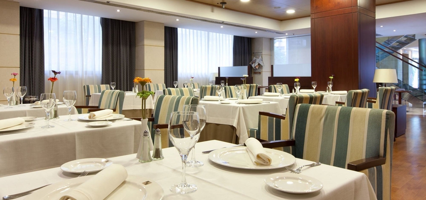 Imagen del bar/restaurante del Hotel Valencia Center. Foto 3