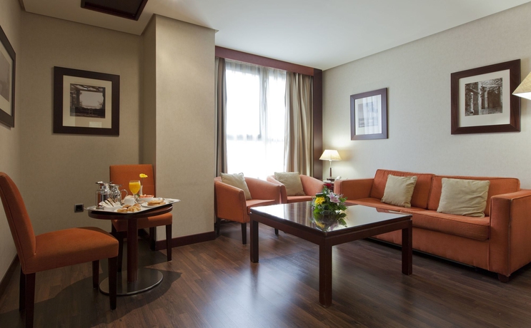 Imagen de la habitación del Hotel Valencia Center. Foto 9