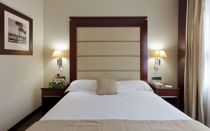 Imagen de la habitación del Hotel Valencia Center. Foto 11