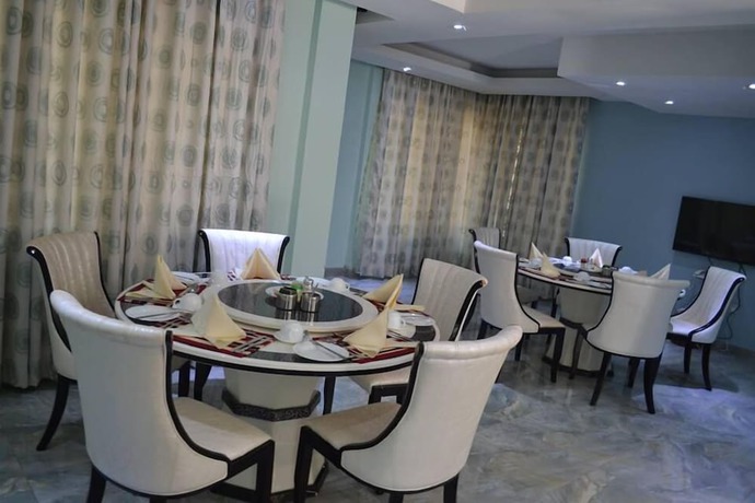 Imagen del bar/restaurante del Hotel Valencia Kampala. Foto 4