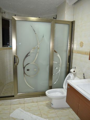 Imagen de la habitación del Hotel Valencia Kampala. Foto 11