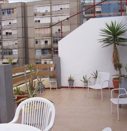 Imagen de los exteriores del Hotel Valencia, Las Palmas. Foto 10